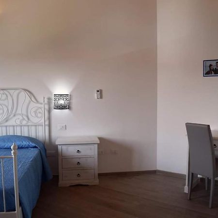 Corallo Rooms Budoni Buitenkant foto