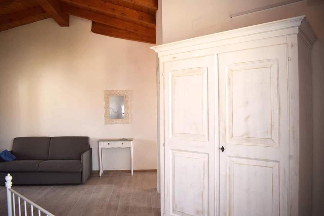 Corallo Rooms Budoni Buitenkant foto