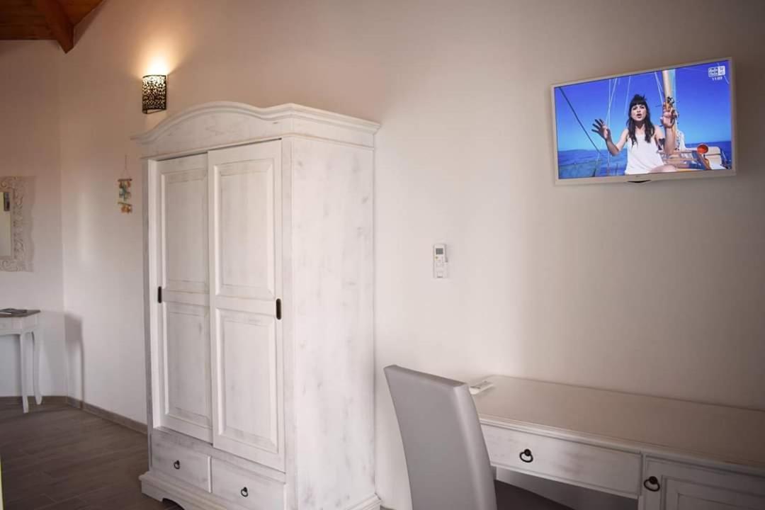 Corallo Rooms Budoni Buitenkant foto